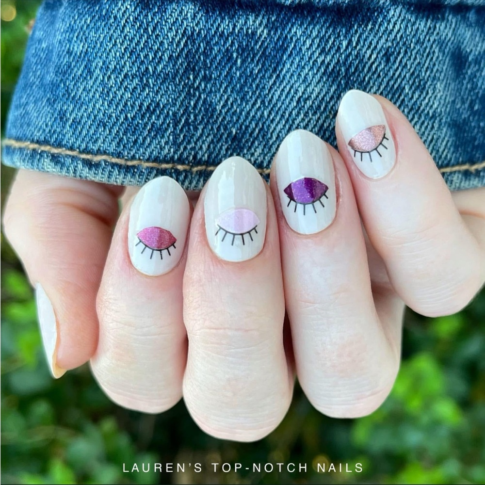 *Exclusive* Color Street: Wink (accent pack) | Limited Edition Clear Overlay - Picture 2 of 11